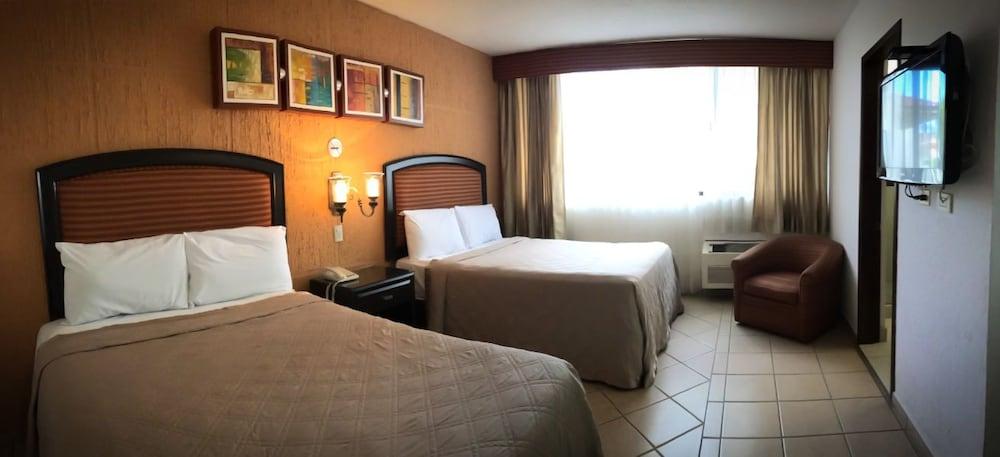 Eh Ejecutivo Urban Hotel Tepic Exterior photo